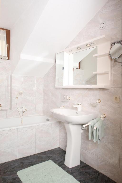 Gaestehaus Ortner Лизинг Номер фото